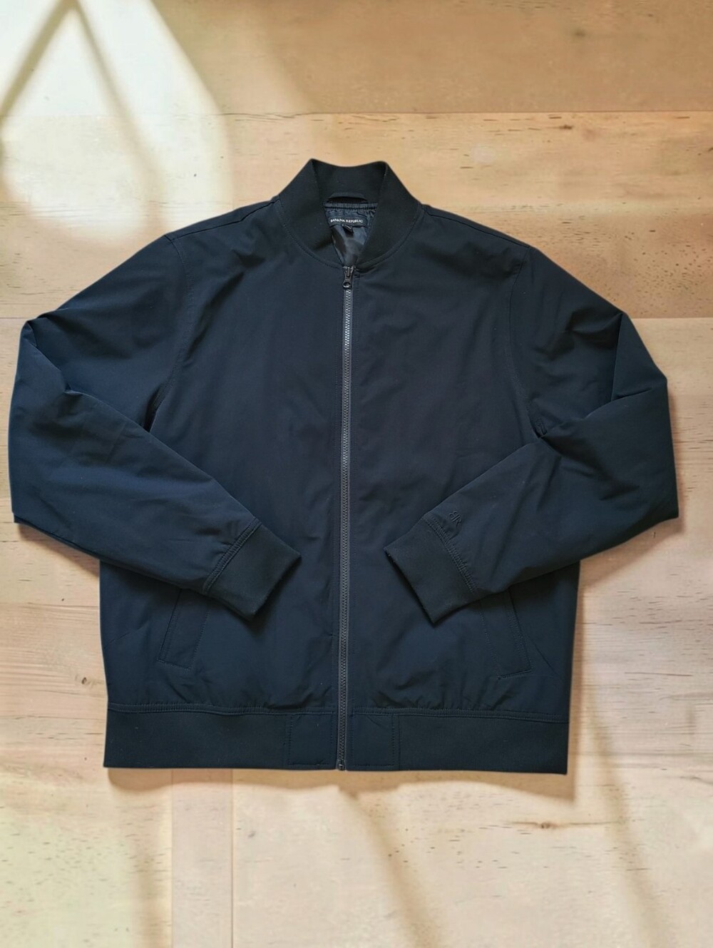 Banana Republic Men's Black Bomber Jacket - Classic Zip Front